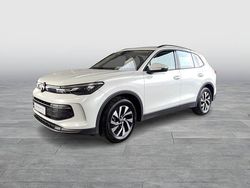 Weiß Gebraucht 2024 VW Tiguan Life SUV | 35.478 € (Etwas zu teuer)