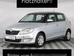 Silber Gebraucht 2007 Skoda Fabia Limousine | 2.600 €