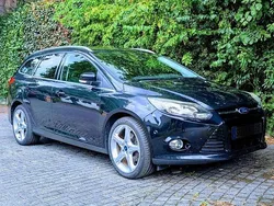 Schwarz Gebraucht 2012 Ford Focus Titanium Kombi | 4.200 € (Guter Preis)