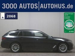 Black sapphire metallic Gebraucht 2023 BMW 520 Performance Kombi | 27.480 € (Superpreis)