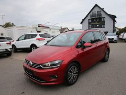 Sunsetred Gebraucht 2016 VW Golf Sportsvan Allstar Van / Kleinbus | 13.650 € (Fairer Preis)