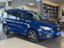 Blau Gebraucht 2023 Mercedes 180 Progressive Limousine | 28.440 € (Fairer Preis)