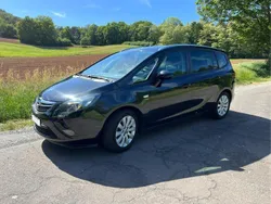 Schwarz Gebraucht 2013 Opel Zafira Tourer Active Van / Kleinbus | 7.499 € (Guter Preis)