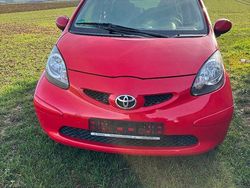 Rot Gebraucht 2006 Toyota Aygo Kleinwagen | 1.700 € (Guter Preis)