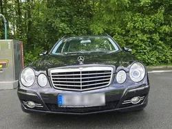 Schwarz Gebraucht 2008 Mercedes E220 Avantgarde Kombi | 15.300 €