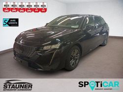 Perla nera schwarz (metallic) Gebraucht 2024 Peugeot 308 Allure Kombi | 18.480 € (Superpreis)