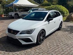Weiß (nevada weiss) Gebraucht 2018 Cupra Leon Limousine | 21.499 € (Fairer Preis)
