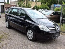 Schwarz Gebraucht 2009 Opel Zafira Selection Van / Kleinbus | 3.999 € (Fairer Preis)
