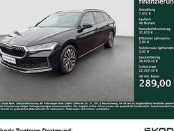Ebony schwarz metallic Gebraucht 2025 Skoda Superb Selection Kombi | 39.667 € (Superpreis)