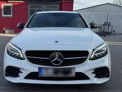 Weiß Gebraucht 2021 Mercedes C220 AMG line Limousine | 27.700 € (Guter Preis)