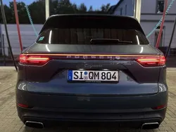 Blau Gebraucht 2018 Porsche Cayenne SUV | 55.000 €