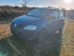 Blau Gebraucht 2011 VW Fox Kleinwagen | 2.199 € (Fairer Preis)