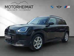 Midnight black (metallic) Gebraucht 2024 Mini Countryman Classic SUV | 35.950 € (Guter Preis)