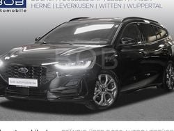 Schwarz Gebraucht 2024 Ford Focus ST-Line Limousine | 23.888 € (Superpreis)