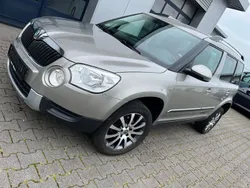 Silber Gebraucht 2013 Skoda Yeti Adventure SUV | 10.900 € (Fairer Preis)
