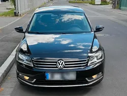 Schwarz Gebraucht 2011 VW Passat Limousine | 5.900 € (Guter Preis)