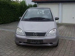 Silber Gebraucht 1998 Mercedes A140 Classic Van / Kleinbus | 980 € (Guter Preis)