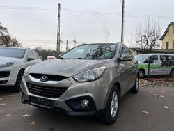 Silber Gebraucht 2011 Hyundai ix35 Style SUV | 9.999 € (Fairer Preis)