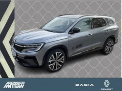 Grau Gebraucht 2023 Renault Espace Iconic Van / Kleinbus | 42.989 € (Etwas zu teuer)