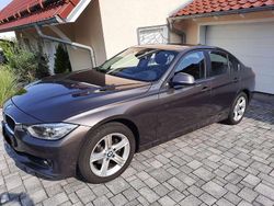 Braun Gebraucht 2014 BMW 320 Sport Line Limousine | 12.990 € (Fairer Preis)