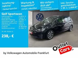 Deep black perleffekt Gebraucht 2017 VW Golf Sportsvan Sound Van / Kleinbus | 13.850 € (Fairer Preis)