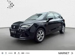 Midnight schwarz metallic Gebraucht 2024 Seat Arona FR-Line SUV | 22.490 € (Fairer Preis)