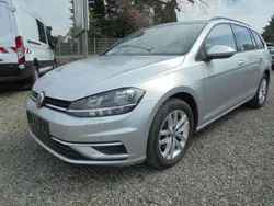 Silber Gebraucht 2018 VW Golf VII Comfortline Kombi | 12.971 € (Guter Preis)