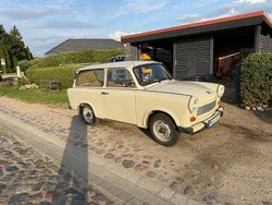Weiß Gebraucht 1990 Trabant 601 Kleinwagen | 5.000 €