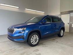 [8x8x] race blue metallic Neu 2025 Skoda Karoq Selection SUV | 39.480 € (Fairer Preis)