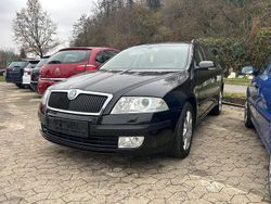 Schwarz Gebraucht 2005 Skoda Octavia Elegance Kombi | 2.690 € (Etwas zu teuer)