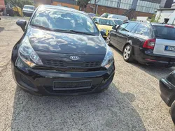 Schwarz Gebraucht 2012 Kia Rio Edition 7 Limousine | 3.450 € (Guter Preis)