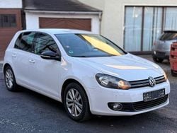 Weiß Gebraucht 2011 VW Golf Style Limousine | 3.300 € (Superpreis)