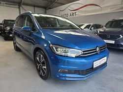 Caribbean blue metallic Gebraucht 2020 VW Touran Highline Van / Kleinbus | 23.900 € (Fairer Preis)
