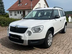 Weiß Gebraucht 2010 Skoda Yeti SUV | 6.200 € (Guter Preis)