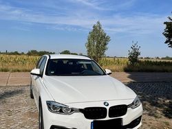 Weiß Gebraucht 2018 BMW 318 Advantage Kombi | 12.700 € (Guter Preis)