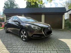 Braun Gebraucht 2015 Hyundai i40 Premium Kombi | 13.333 € (Fairer Preis)