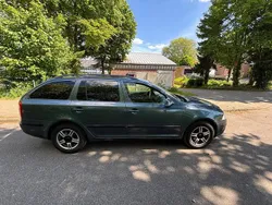 Gebraucht 2006 Skoda Octavia Kombi | 2.900 €