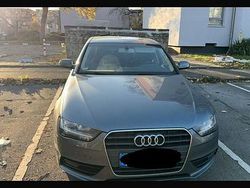 Grau Gebraucht 2015 Audi A4 Limousine | 12.600 € (Guter Preis)
