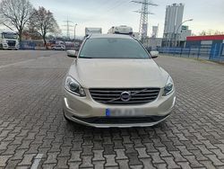 Beige Gebraucht 2017 Volvo XC60 SUV | 17.000 €