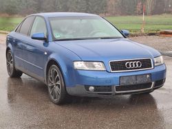 Blau Gebraucht 2001 Audi A4 Limousine | 1.250 € (Guter Preis)