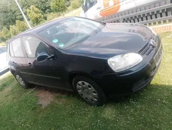 Schwarz Gebraucht 2005 VW Golf V Limousine | 1.800 € (Guter Preis)
