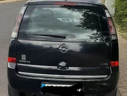 Schwarz Gebraucht 2007 Opel Meriva Van / Kleinbus | 2.000 € (Teuer)