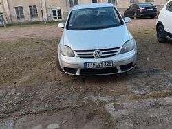 Silber Gebraucht 2005 VW Golf Plus Comfortline Van / Kleinbus | 2.800 € (Fairer Preis)