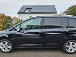 Schwarz Gebraucht 2017 VW Touran Comfortline Van / Kleinbus | 19.900 € (Fairer Preis)