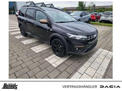 Perlmuttschwarz metallic Neu 2025 Dacia Jogger Extreme Van / Kleinbus | 23.529 € (Fairer Preis)