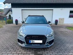 Grau Gebraucht 2018 Audi RS3 Sportback Sport Kleinwagen | 34.990 € (Guter Preis)