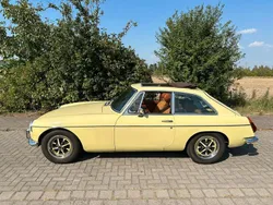 MG B GT