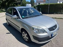 Silber Gebraucht 2009 Kia Rio EX Limousine | 999 € (Superpreis)