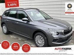 Graphitegrau metallic Neu 2025 Skoda Kamiq Essence SUV | 24.990 € (Guter Preis)