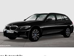 Schwarz Gebraucht 2022 BMW 318 Advantage Kombi | 25.990 € (Fairer Preis)